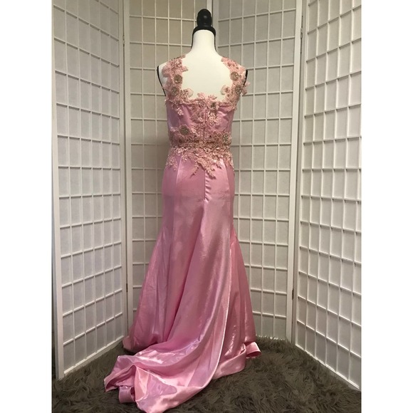 Handmade Embroidered Pink Gown - Picture 4 of 4